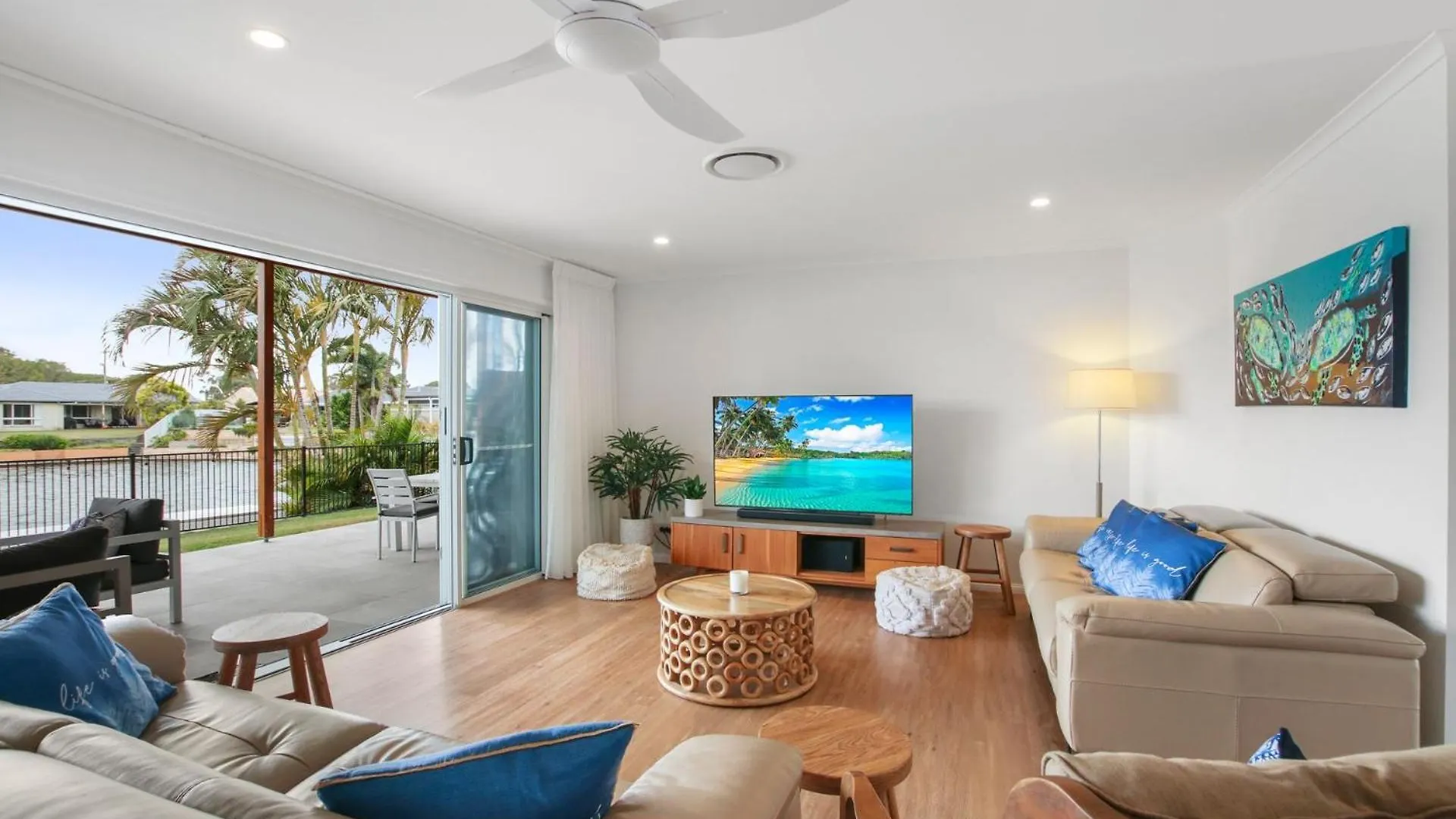 Lake House On Magellan 58 Ramsay Crescent Golden Beach